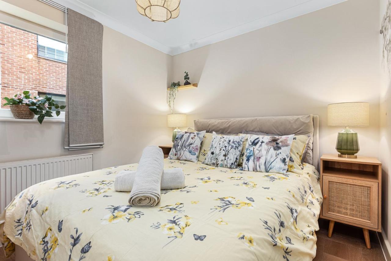 Tranquil 2 Bedroom Apartment Close To St. Paul'S Cathedral Лондон Екстер'єр фото